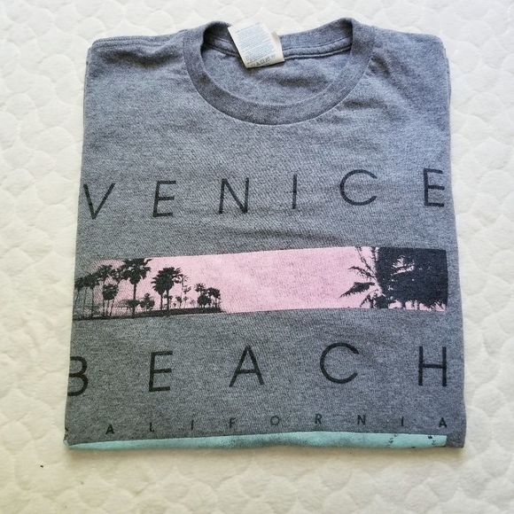 California Tops - Venice Beach tee shirt travel California retro